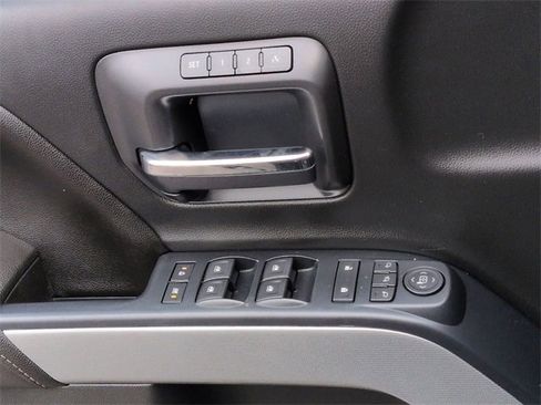 Used 2017 Chevrolet Silverado 1500 LTZ image 22