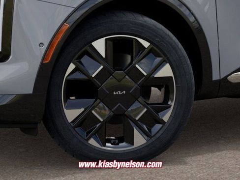 New 2026 Kia Sportage SX image 9