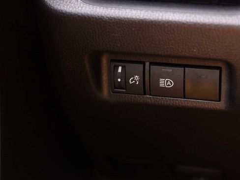 Used 2024 Toyota RAV4 XLE FWD image 20
