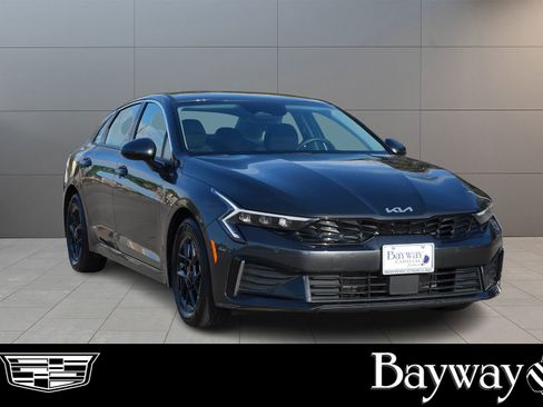 Used 2025 Kia K5 LXS image 3