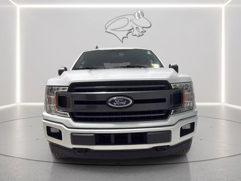 Used 2019 Ford F150 XLT w/ Equipment Group 302A Luxury AWD/4WD image 9