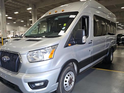 Used 2022 Ford Transit 350 XLT image 5
