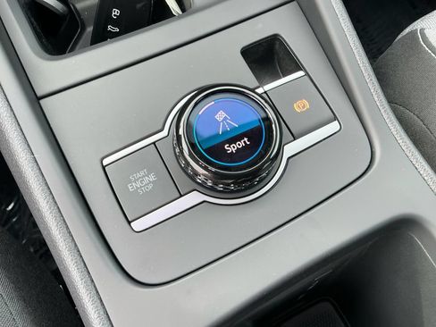 New 2026 Volkswagen Tiguan S AWD/4WD image 18