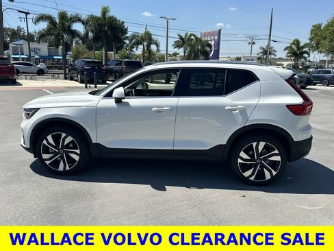 Used 2023 Volvo XC40 B5 Plus w/ Driver Assist Package image 13