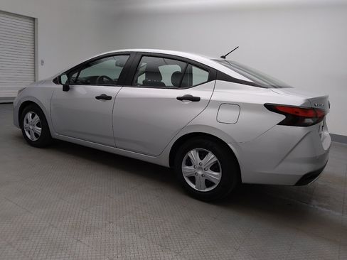Used 2024 Nissan Versa S FWD image 3