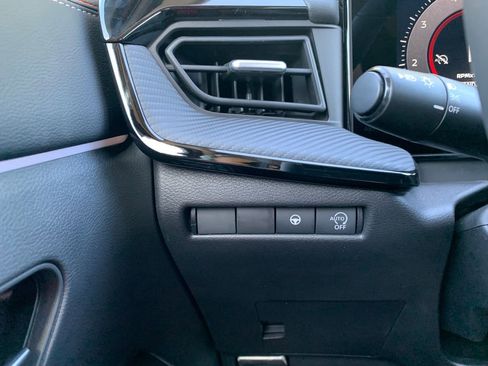 New 2026 Nissan Kicks SR w/ Cold Weather Package FWD image 15