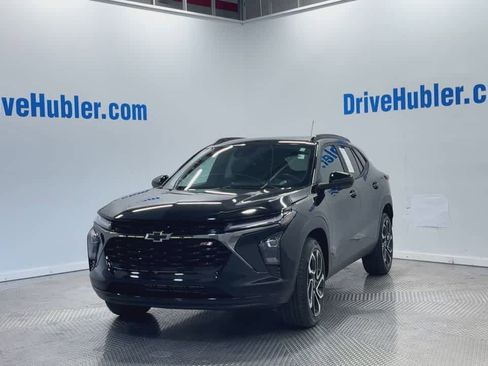 Used 2025 Chevrolet Trax RS w/ Sunroof Package image 7