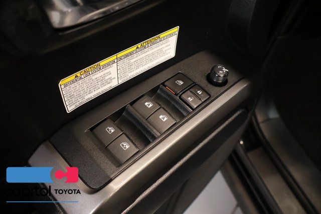 Used 2019 Toyota Tacoma TRD Off-Road w/ TRD Premium Off Road Package AWD/4WD image 11