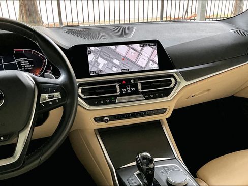 Used 2021 BMW 430i Coupe w/ Premium Package image 6