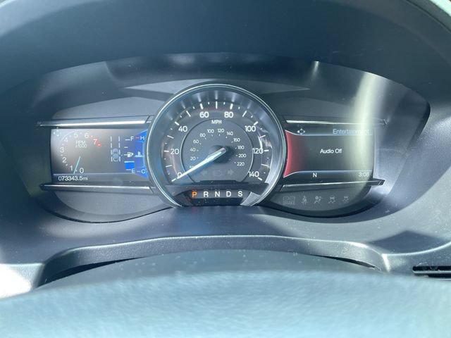 Used 2018 Ford Explorer XLT w/ Equipment Group 202A AWD/4WD image 12