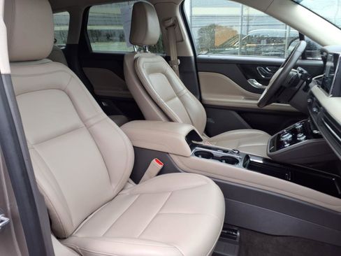 Certified 2021 Lincoln Corsair AWD w/ Equipment Group 101A image 10