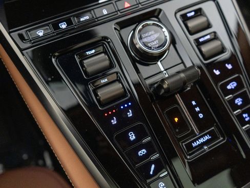 Used 2025 Aston Martin DBX 707 AWD/4WD image 29