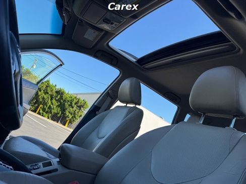 Used 2011 Toyota RAV4 Limited image 15