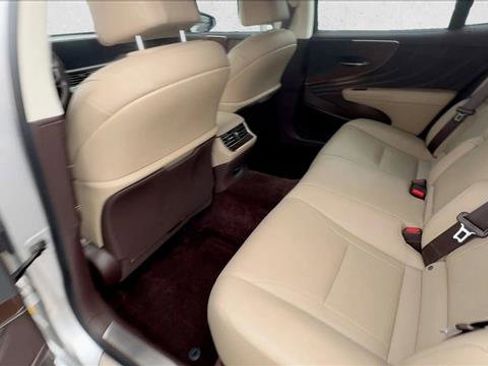 Used 2018 Lexus LS 500 AWD w/ Accessory Package (Z2) image 10