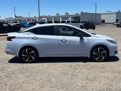 Used 2025 Nissan Versa SR w/ Trunk Package FWD image 4