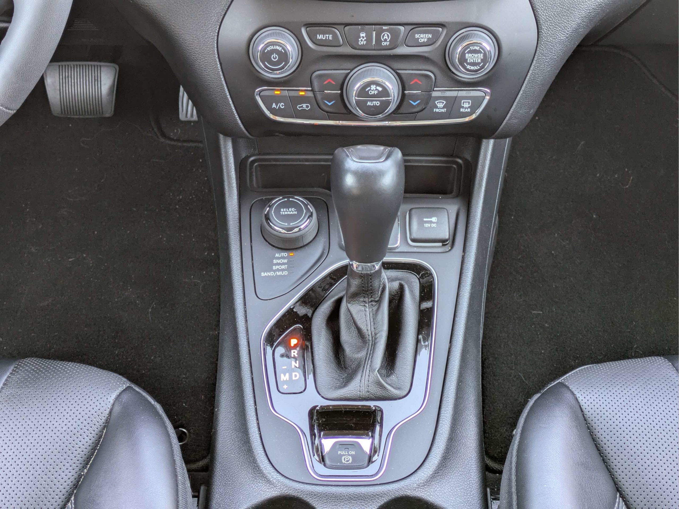 Used 2023 Jeep Cherokee Altitude Lux AWD/4WD image 19