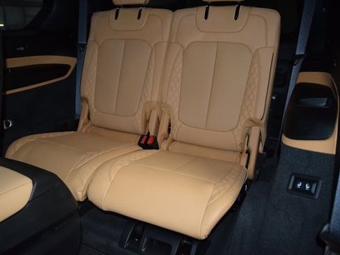 Used 2025 Jeep Grand Cherokee L Summit image 45