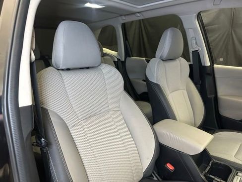 Used 2020 Subaru Forester Premium AWD/4WD image 15