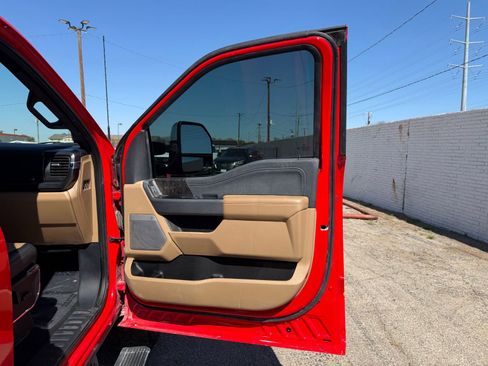 Used 2024 Ford F250 Lariat w/ Lariat Ultimate Package AWD/4WD image 24