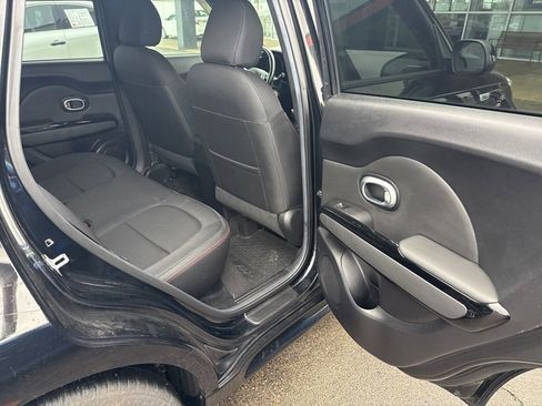 Used 2016 Kia Soul + w/ Tarmac Special Edition image 8