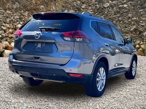 Used 2020 Nissan Rogue SV AWD/4WD image 2