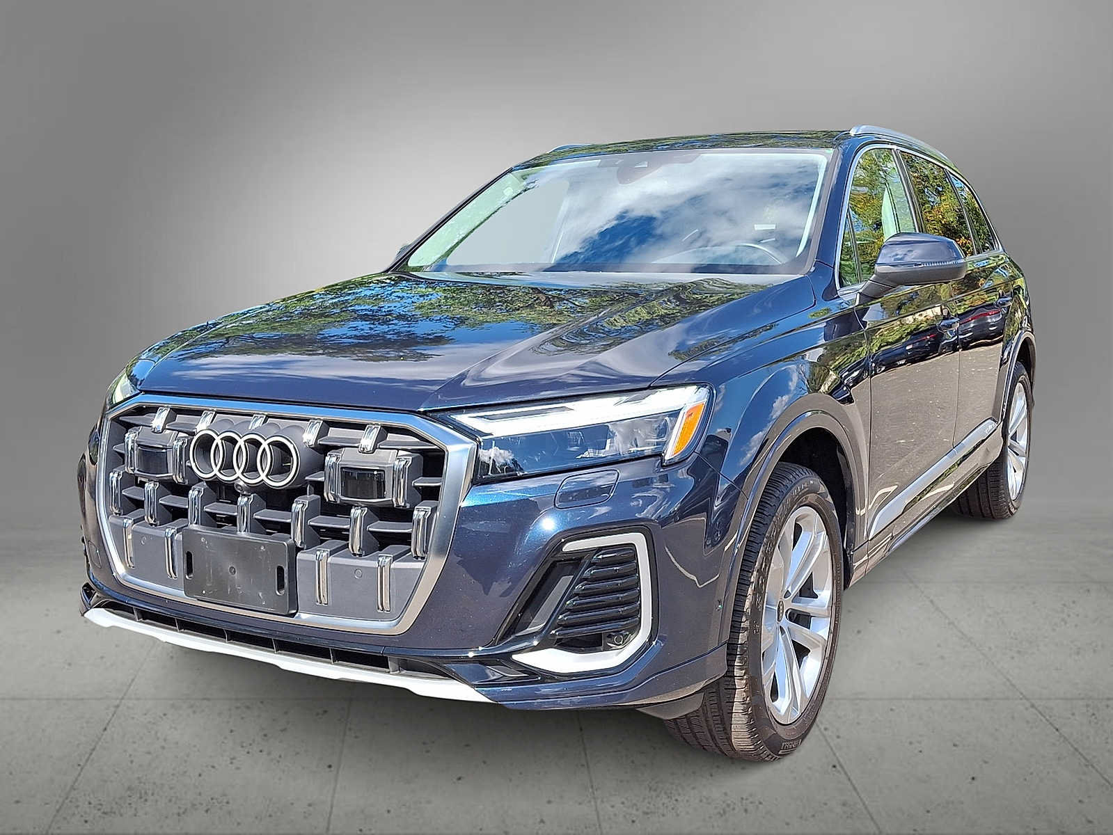 Used 2025 Audi Q7 2.0T Premium w/ Convenience Package AWD/4WD image 1