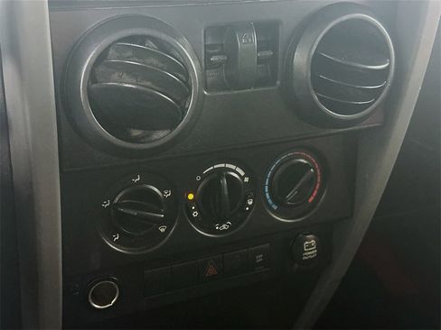 Used 2007 Jeep Wrangler X image 18