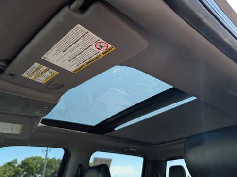 Used 2019 Ford F250 Lariat w/ Lariat Ultimate Package image 28