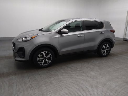 Used 2021 Kia Sportage LX FWD image 2