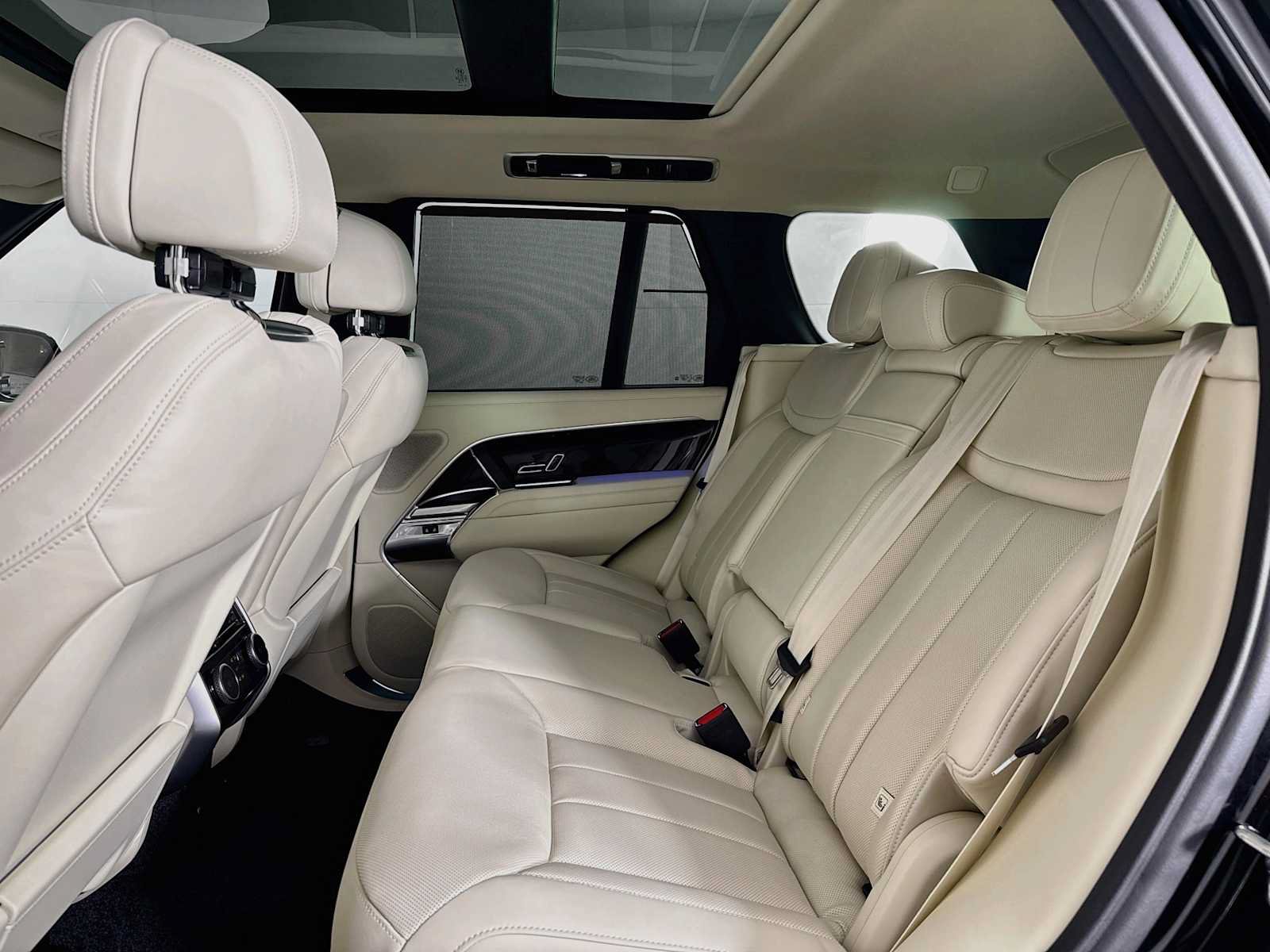New 2027 Land Rover Range Rover SE AWD/4WD image 22