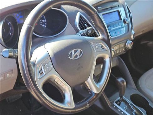 Used 2012 Hyundai Tucson GLS image 9