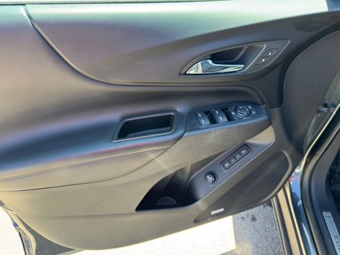 Used 2019 Chevrolet Equinox Premier FWD image 11