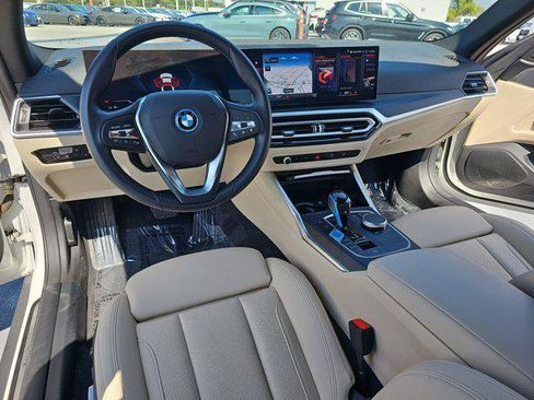 Certified 2023 BMW i4 eDrive35 image 16
