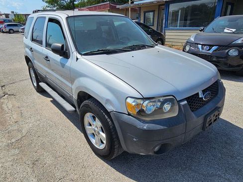 Used 2005 Ford Escape XLT FWD image 7