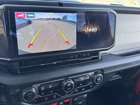 Used 2024 Jeep Wrangler Sahara w/ Technology Group image 18