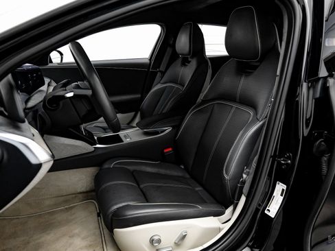 Used 2022 Lucid Air Dream Edition image 36