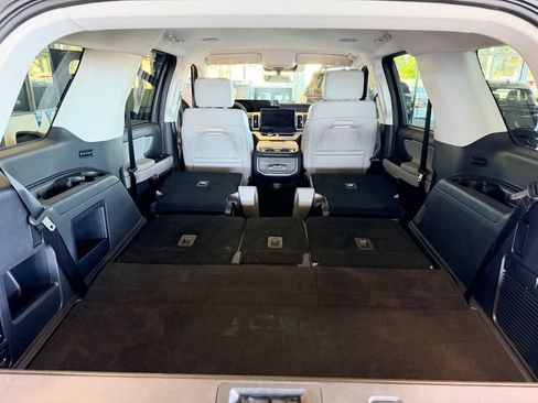 Used 2026 Ford Expedition Active AWD/4WD image 26