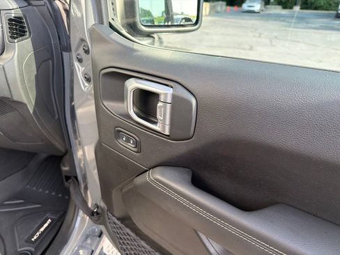 Certified 2023 Jeep Wrangler Unlimited Sahara AWD/4WD image 35