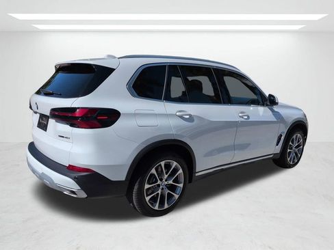 New 2026 BMW X5 sDrive40i w/ Premium Package RWD image 4
