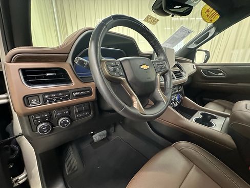 Certified 2024 Chevrolet Tahoe High Country w/ Advanced Technology Package image 28