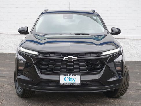 New 2026 Chevrolet Trax LT image 5