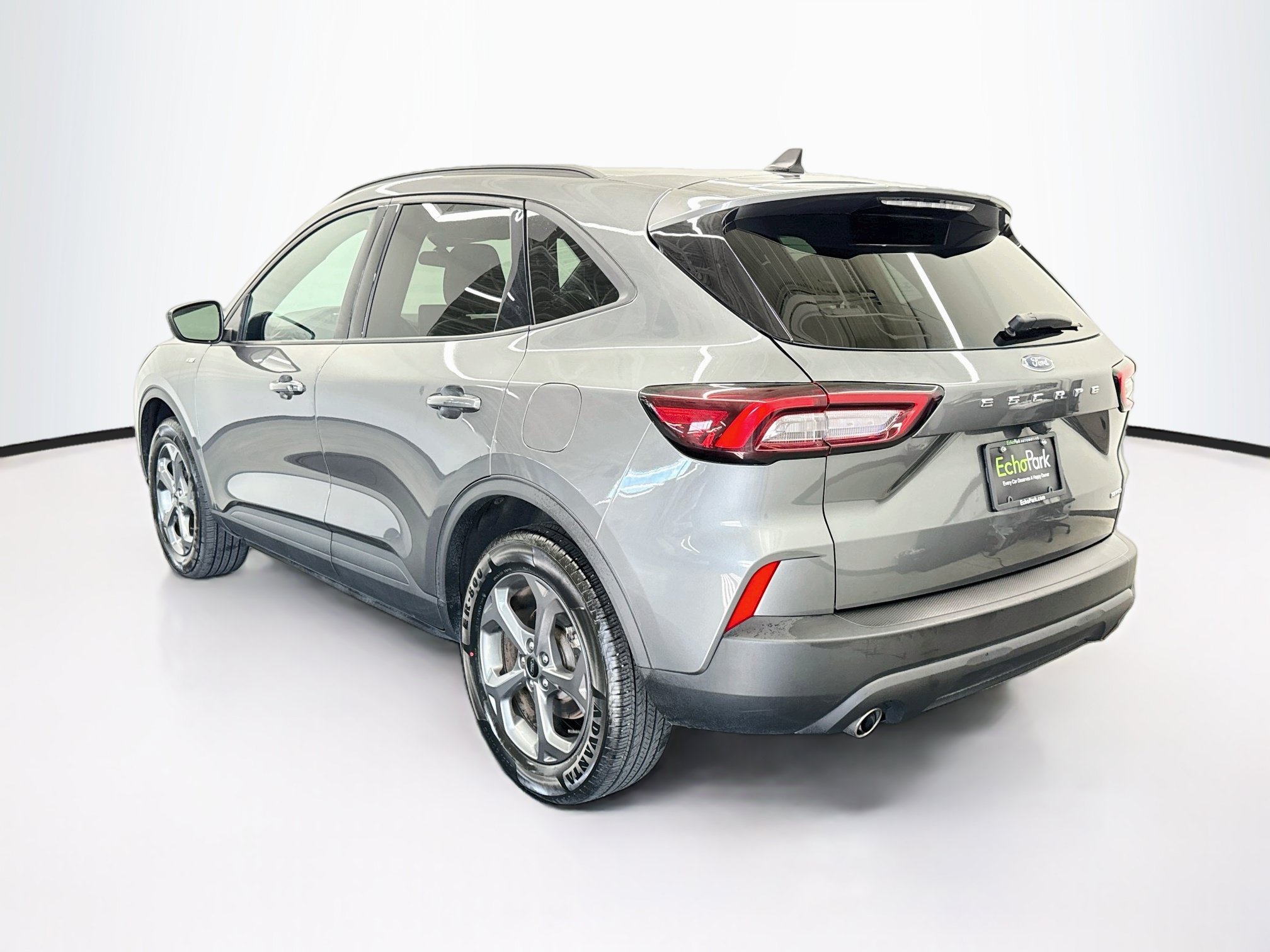 Used 2025 Ford Escape ST-Line Select AWD/4WD image 5