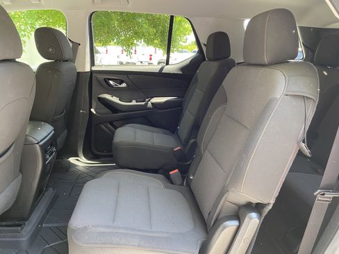 Used 2019 Chevrolet Traverse LT w/ LPO, Floor Liner Package AWD/4WD image 35