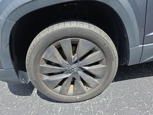 Used 2022 Volkswagen Taos S w/ IQ Drive S Package image 9