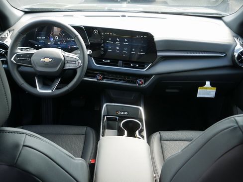 New 2025 Chevrolet Equinox LT w/ Convenience Package II image 18