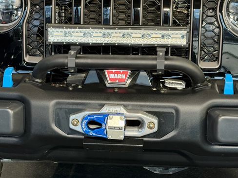 Used 2023 Jeep Wrangler Unlimited Rubicon 4xe image 4