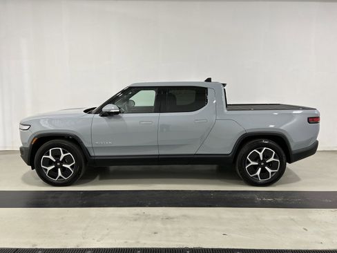 Used 2024 Rivian R1T Adventure image 2