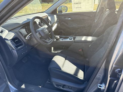 New 2026 Nissan Rogue SV w/ Cold Weather Package image 4