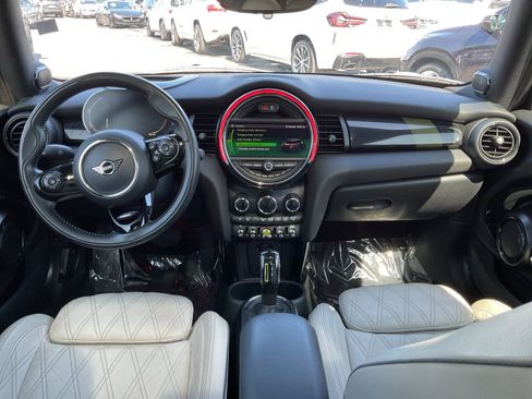 Used 2021 MINI Cooper SE w/ 8.8" Touchscreen Nav Package FWD image 15