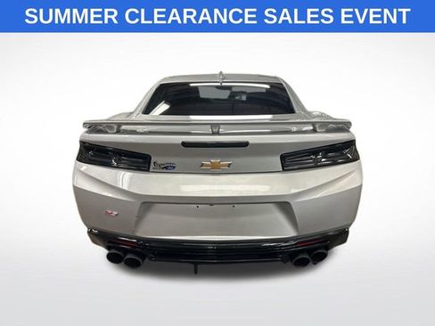 Used 2018 Chevrolet Camaro SS RWD image 4